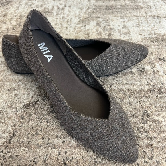 MÍA flyknit pointed flats - Picture 1 of 4